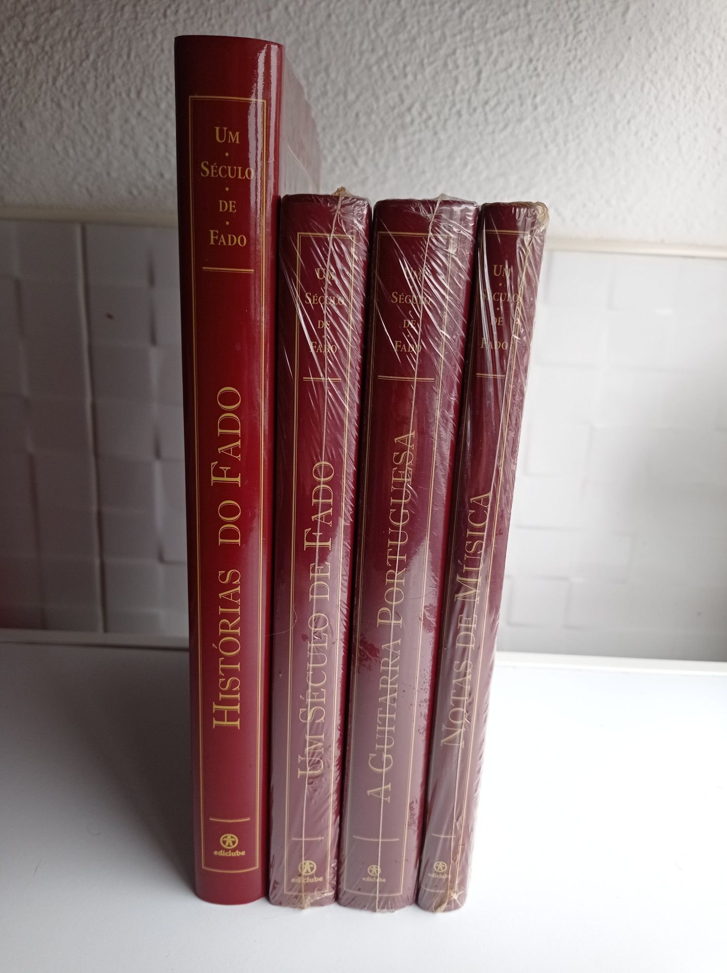 2 livros da Coleção "Um século de fado"