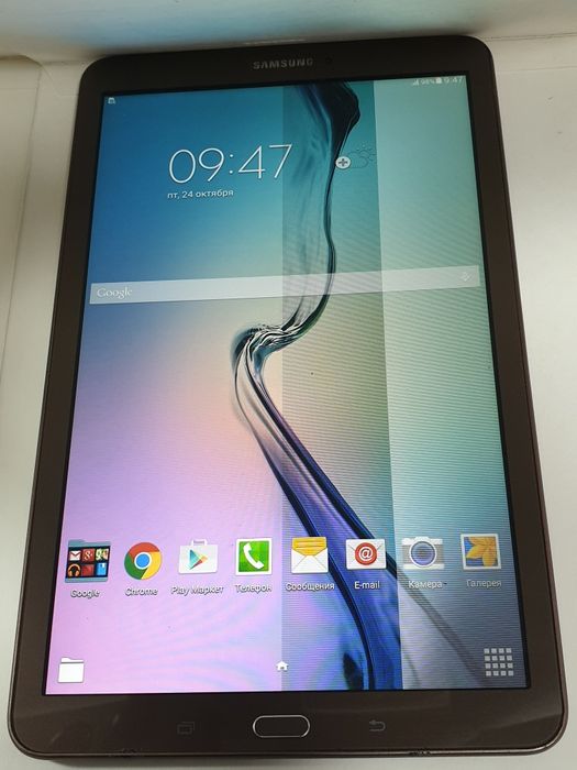 Планшет Samsung Tab E SM-T561 3G