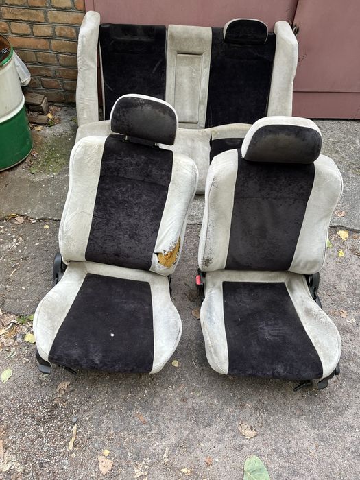 Сидіння мазда 323f ba