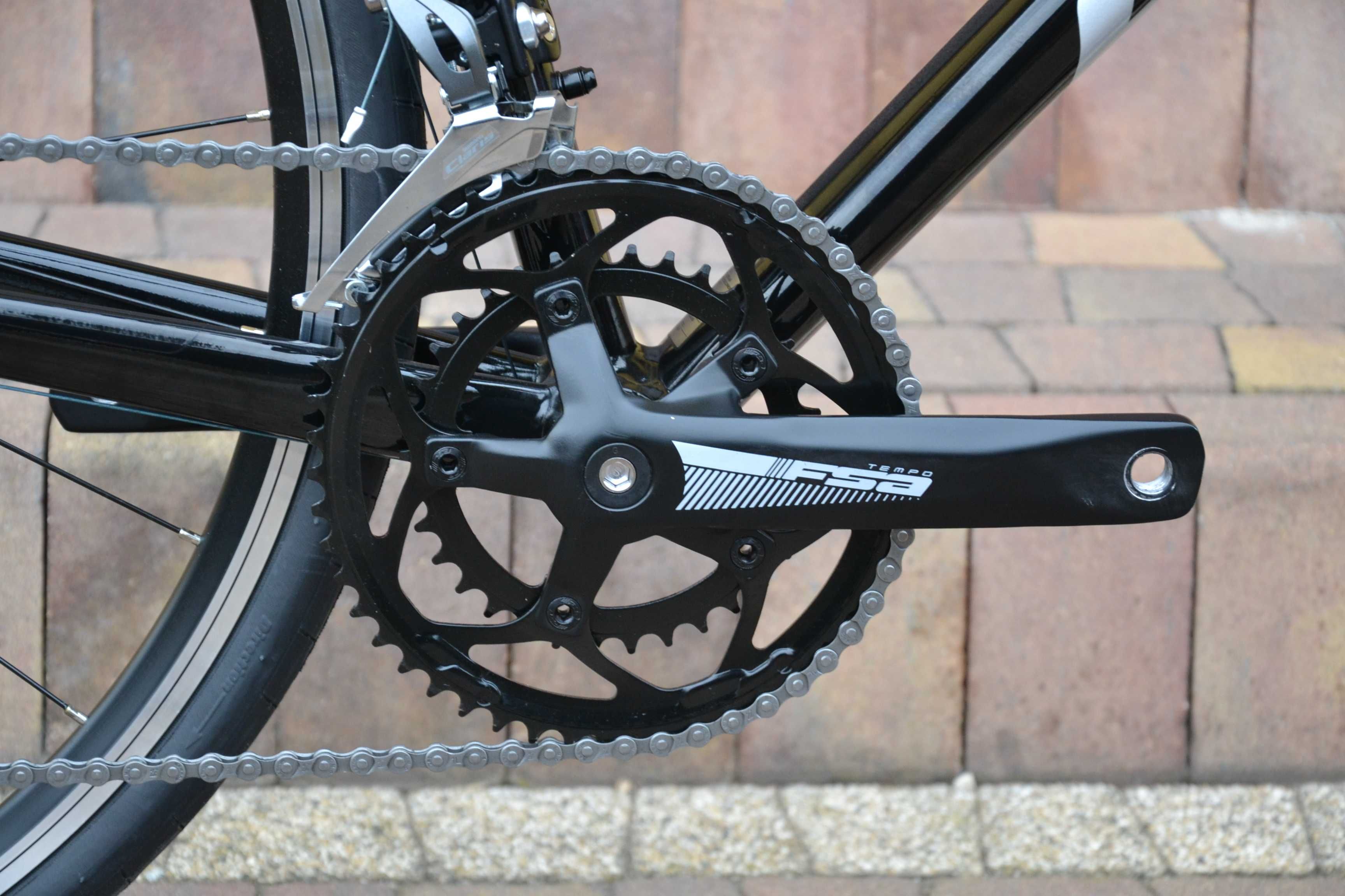Giant Contend 2 Shimano Claris 2x8 rozmiar XL 2024 NOWY