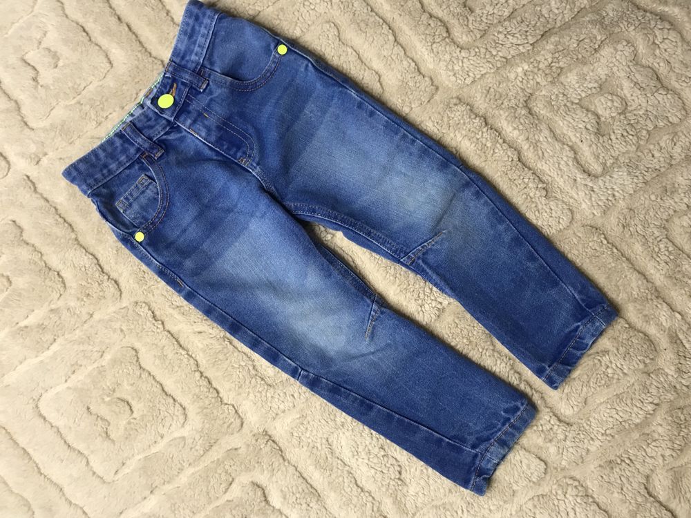 Джинси на хлопчика 1,5-2 роки/стан ідеальний/86-92р джинсы мальчику