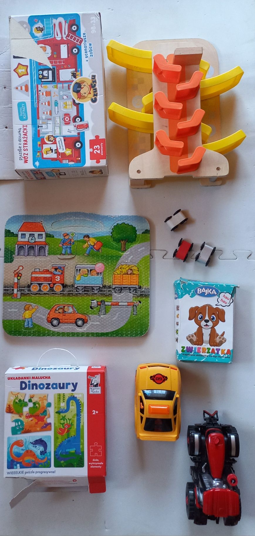 Zabawki edukacyjne i traktor dla dzieci