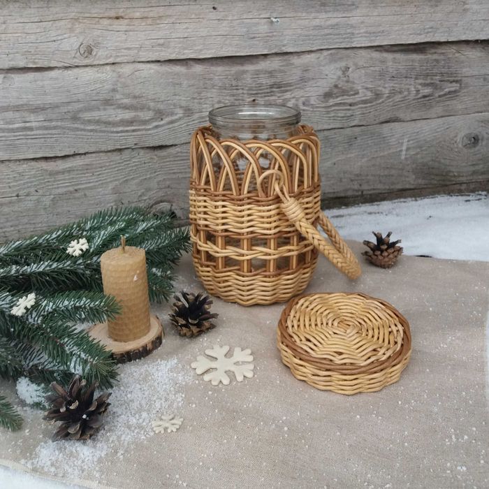 Обплетена баночка для освячення води