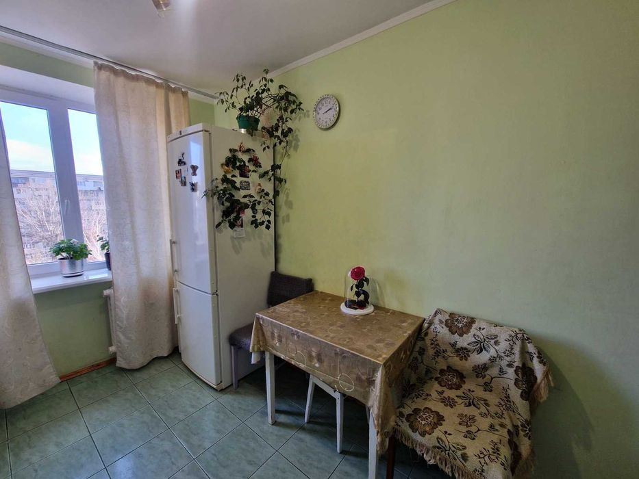 3-кімнатна квартира у Чорноморську / Середній поверх !