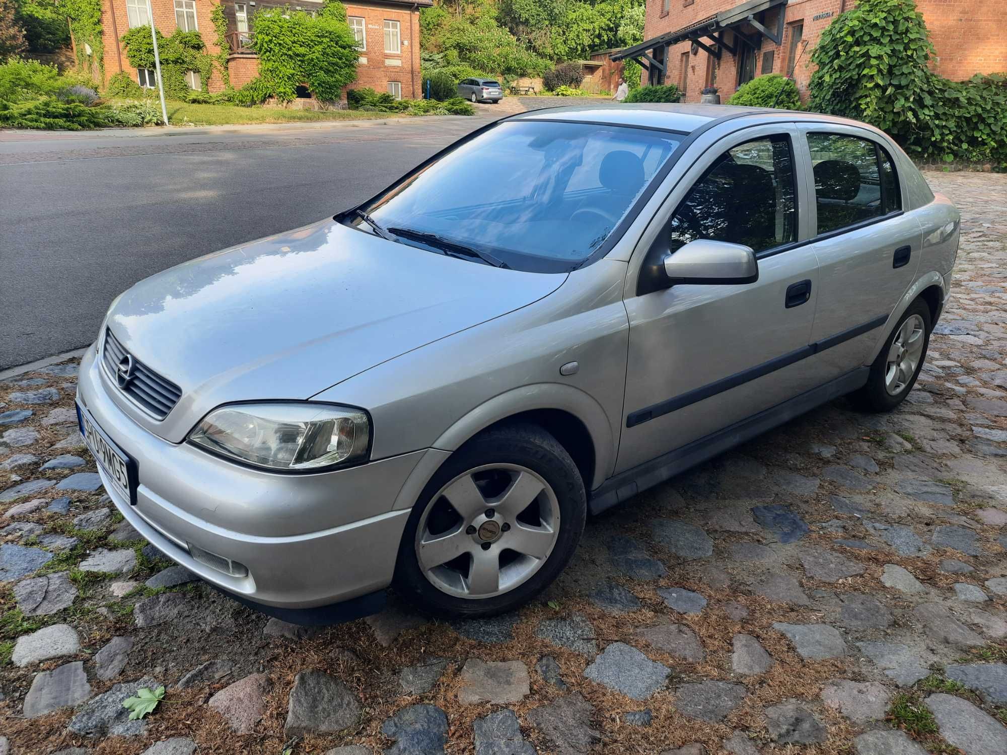 OPEL Astra II 1.6 16V 103KM , stan bdb, klima