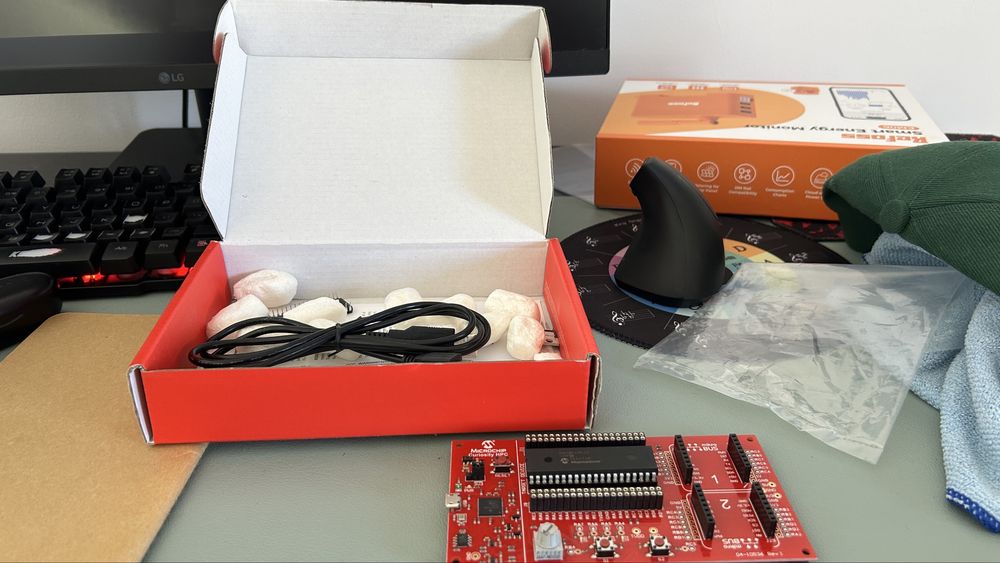 Vendo placa de desenvolvimento Microchip Curiosity HPC DM164136