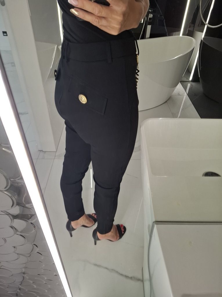 Nowe bez metki czarne eleganckie spodnie Balmain złoty guziki 38