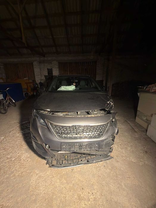 Peugeot 3008 1.5 BlueHDi 130KM • Uszkodzony • 2018 • Okazja