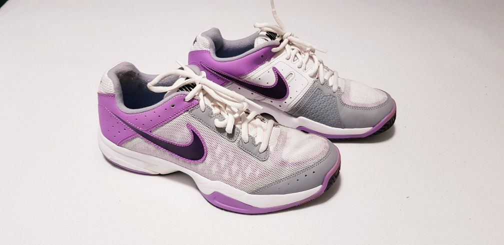 Buty Nike Air Cage rozm 40