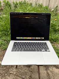 Apple MacBook Air 15.3 m2 256 gb Silver