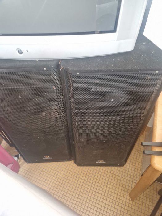 Colunas phonic impression 215