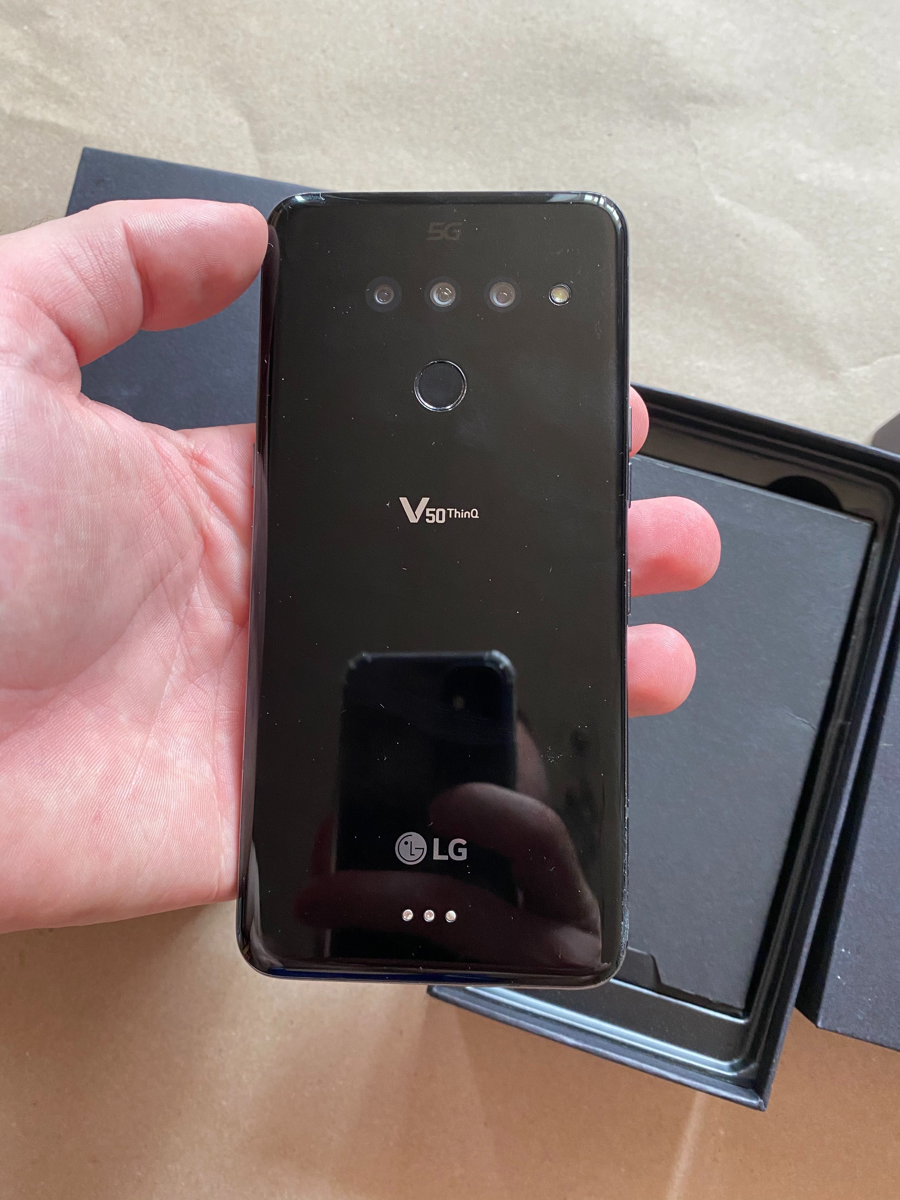 Новый LG V50 ThinQ память 6/128 гб! Neverlock! Запечатанные