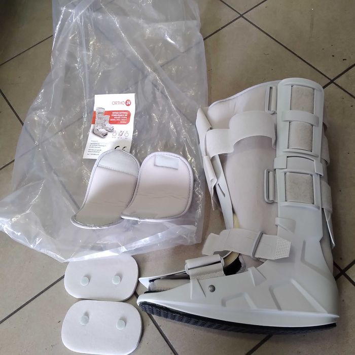 NOWY - but ortopedyczny rozm.40-44 - uniwersalny /
Zachęcam do zakupu