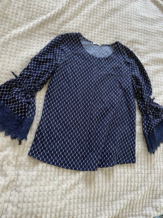 Блузка жіноча з гарними рукавами