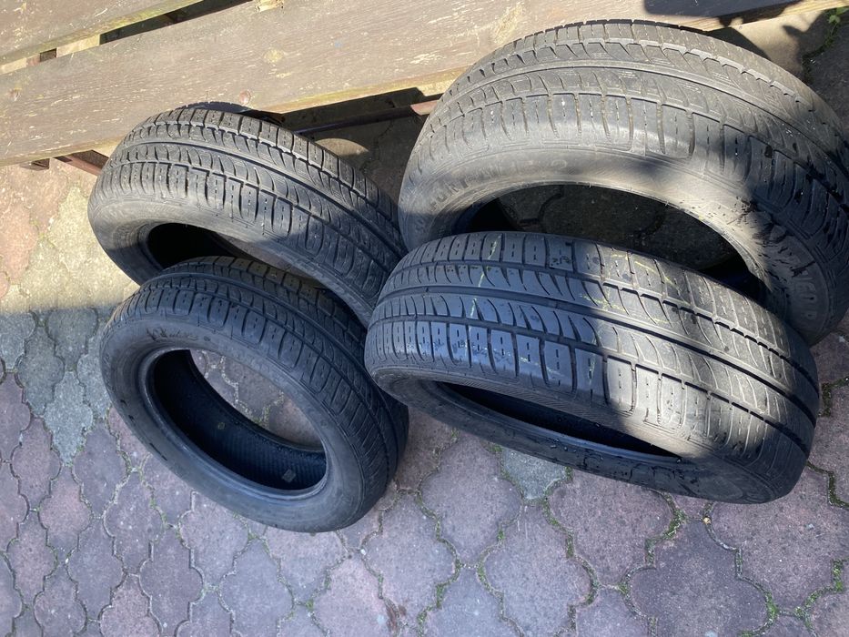 Sprzedam 4 opony zimowych Semperit 185/60 R15 88H XL
