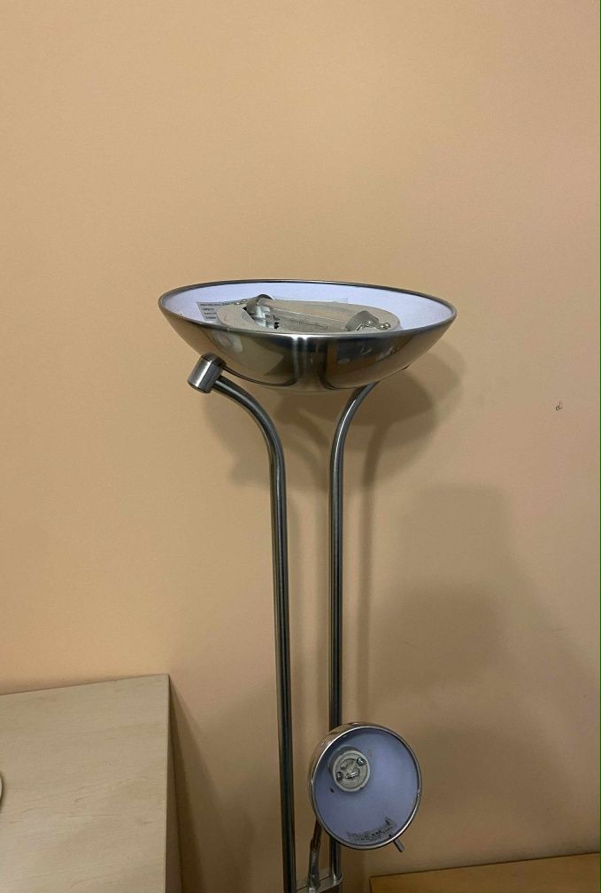 Lampa stojąca srebrna