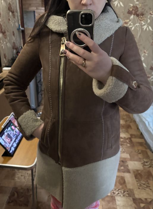 Продам натуральную дубленку.