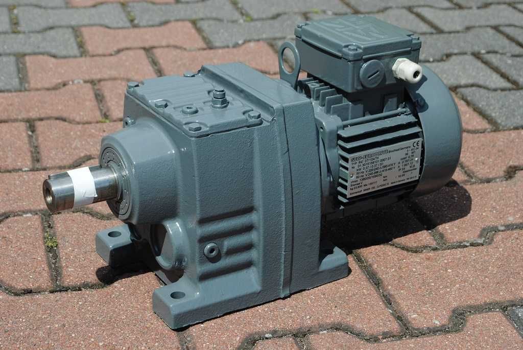Motoreduktor 0.37kw. 26obr./min., firmy SEW.