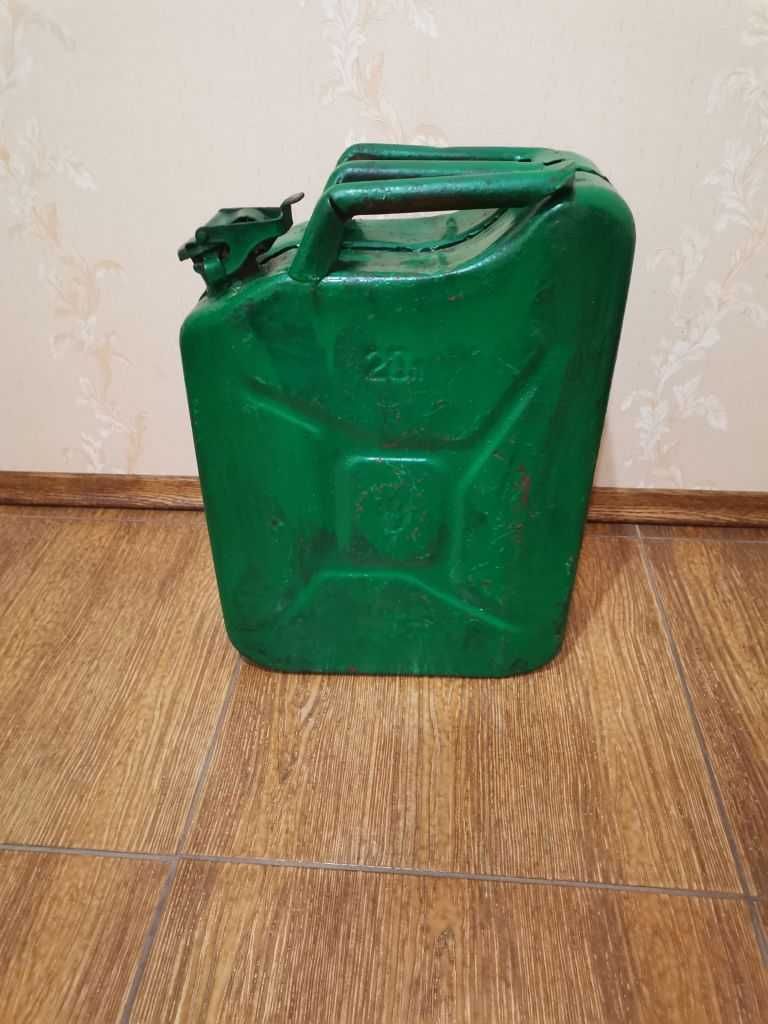 Канистра металлическая 20л ссср
