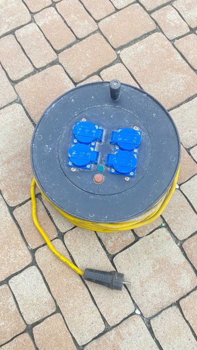 Przedłużacz na bębnie 50 m, 3x1,5