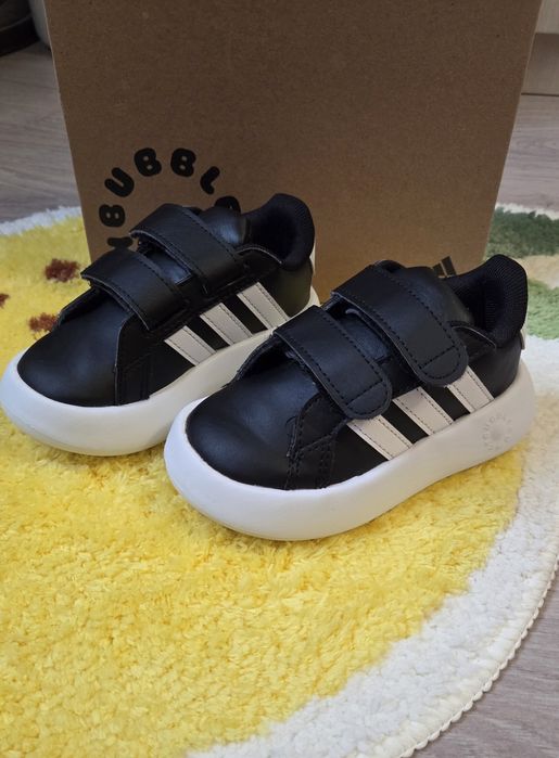 Кросівки дитячі Adidas