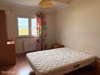 Arrenda-se quarto em apartamento T2 - Avenida da Anil, Covilhã