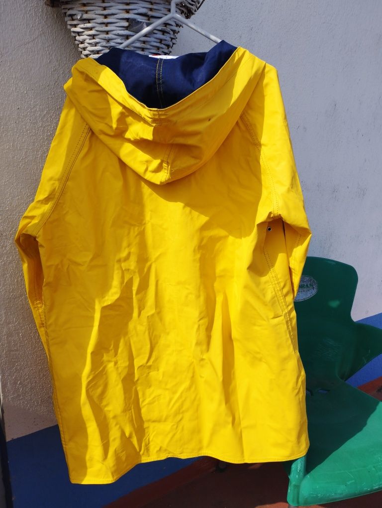 Casaco de chuva. Oleado. Pesca.