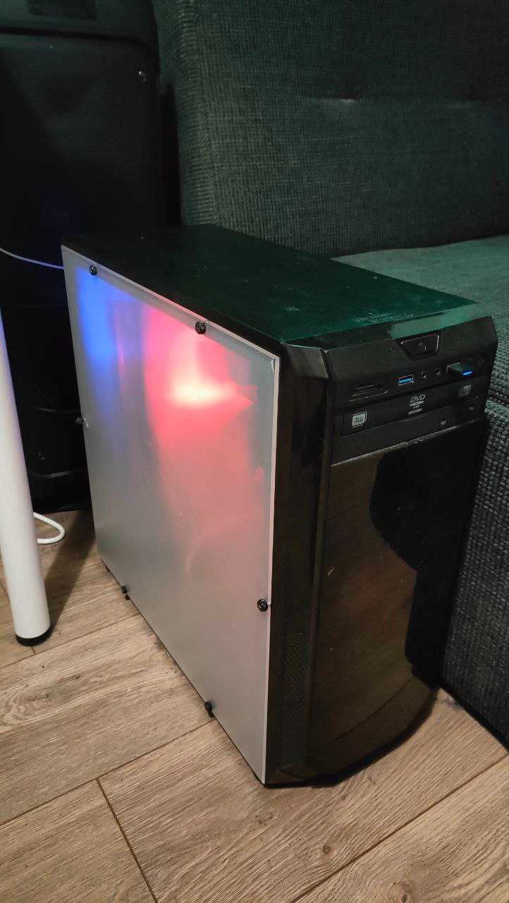 Komputer PC do gier 
Intel Xeon E5 1650 RX 580 8GB 16gb ram 1000ssd