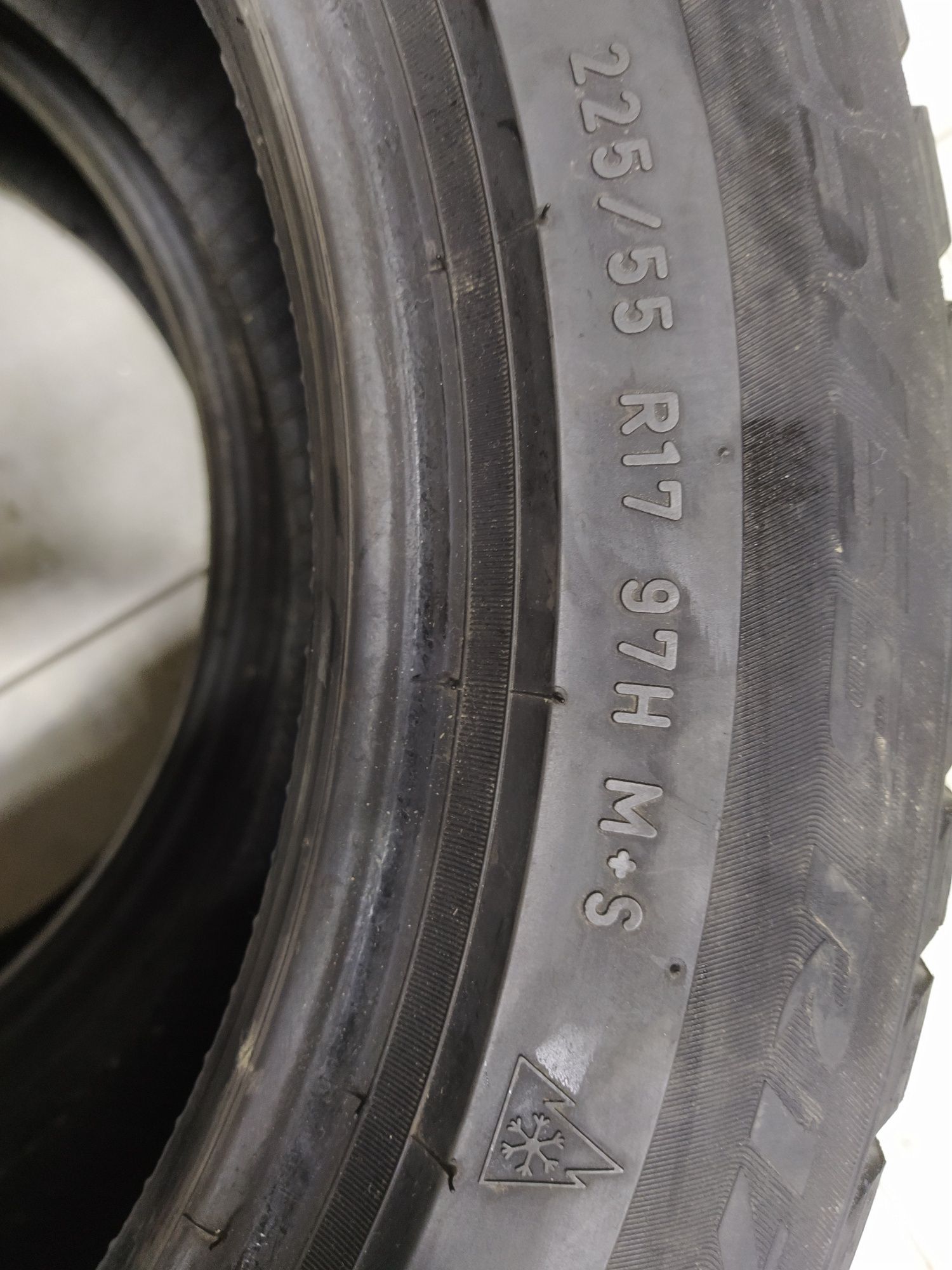 2 Opony zimowe 225/55r17 PIRELLI