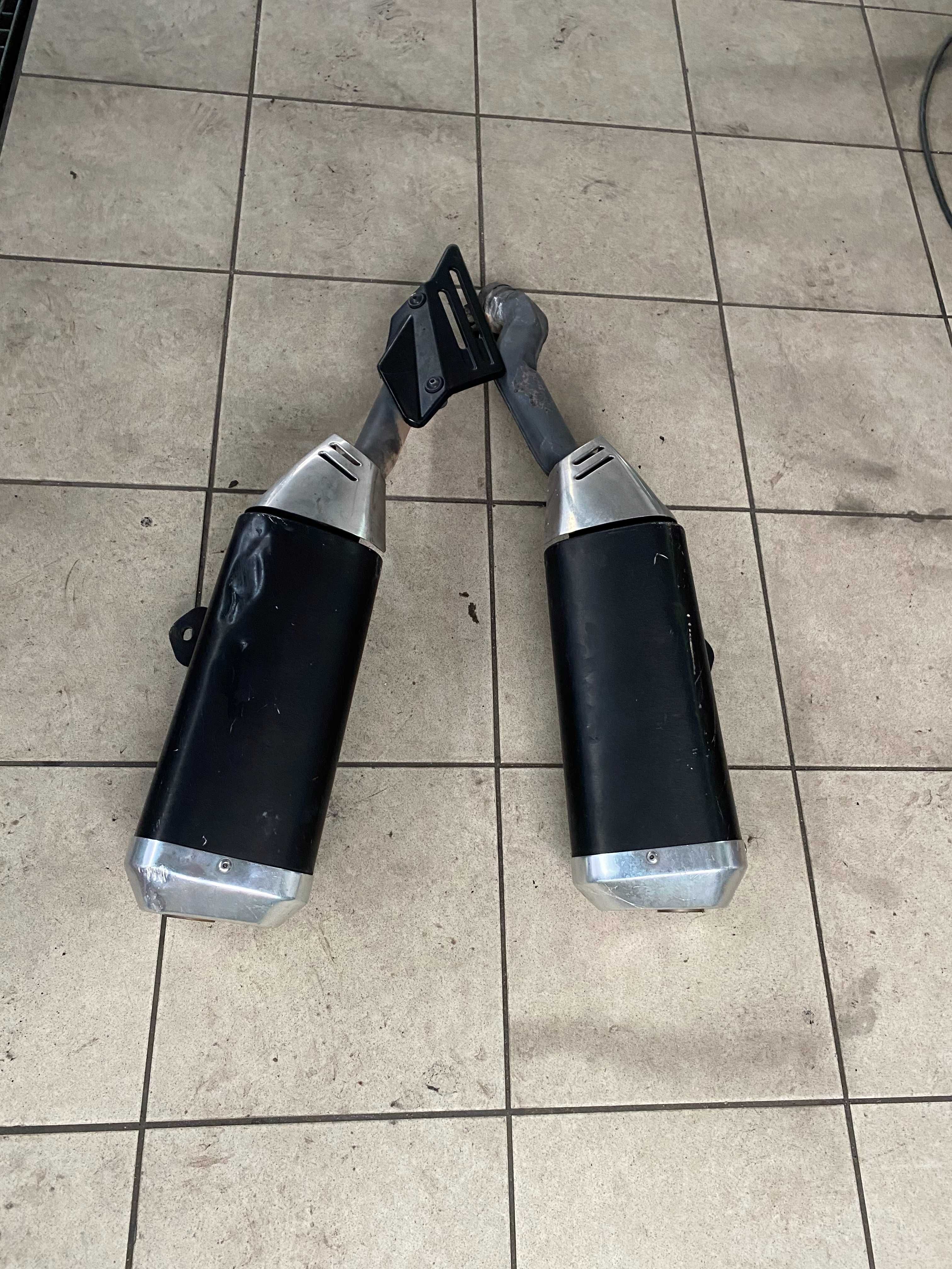 Suzuki Gsxr 1000 K7 K8 układ wydechowy prawie kpl okazja