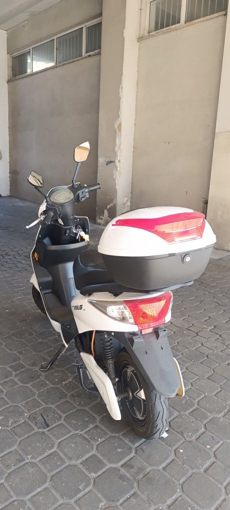 Mota Scooter Elétrica Seminova - Milg