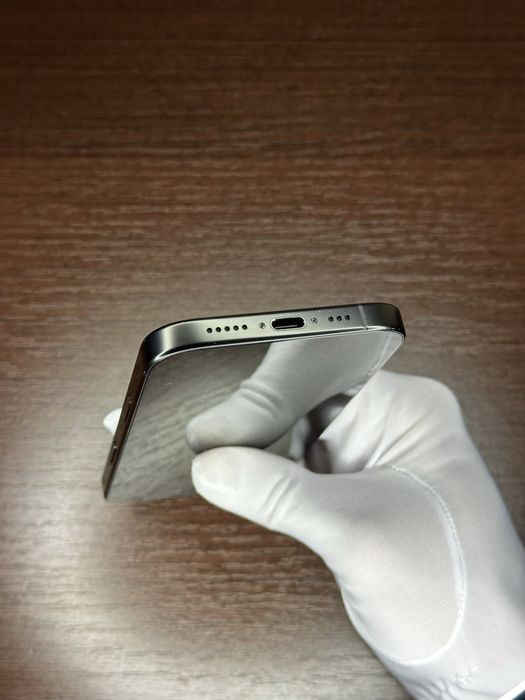 iPhone 16 Pro 128gb Black Titanium, Neverlock, Гарантія, 93% АКБ