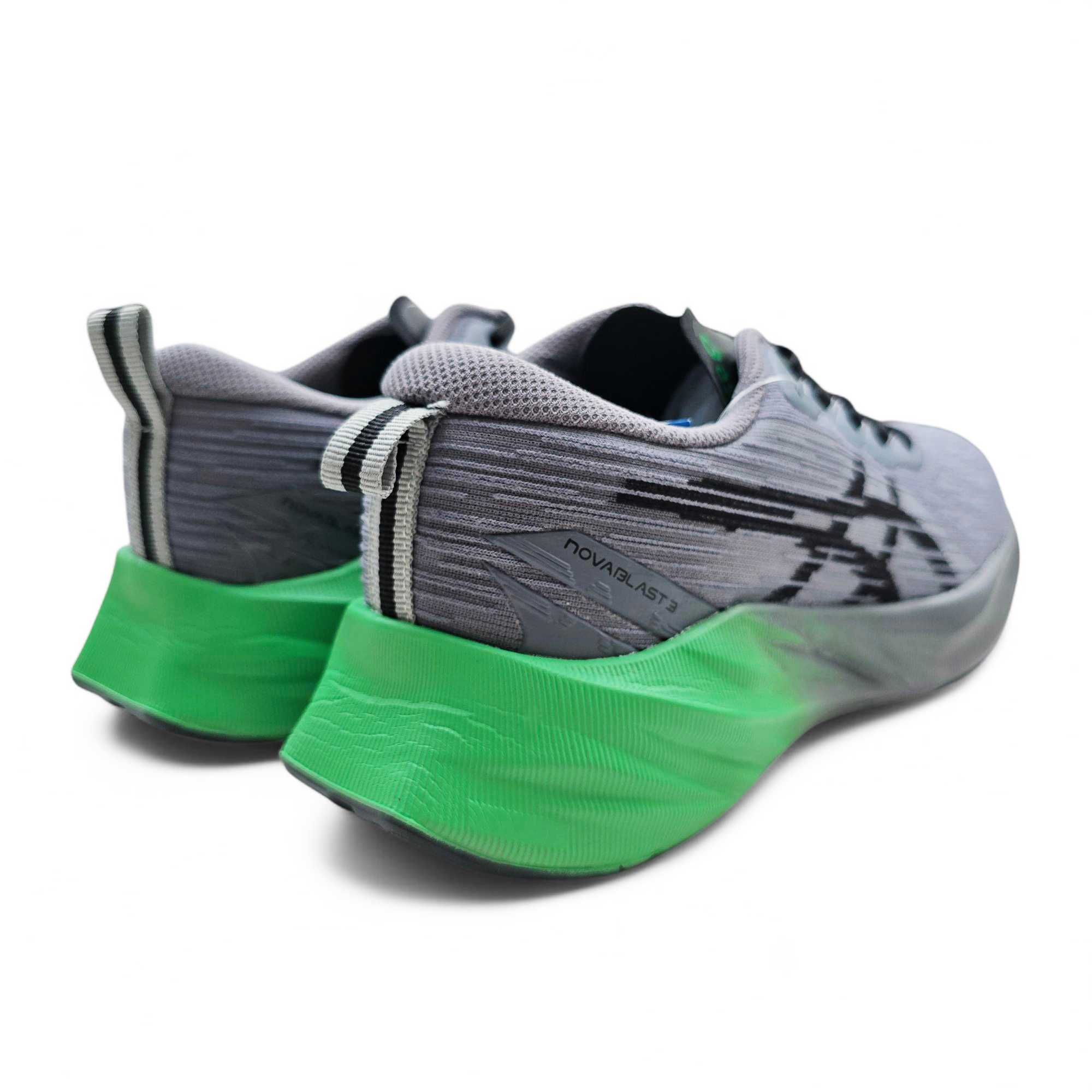 Чоловічі кросівки ASICS Novablast 3 сірі з зеленим