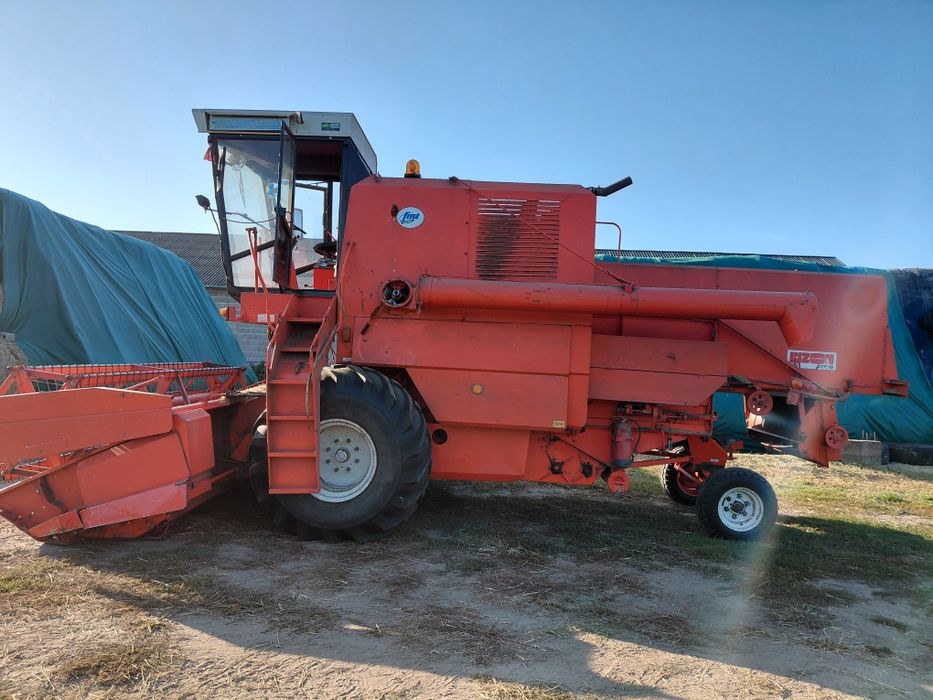 Kombajm Bizon Z056