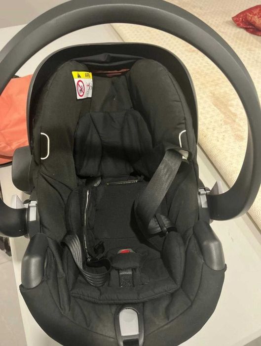 Cadeira ovo para bébé marca Babyzen yoyo