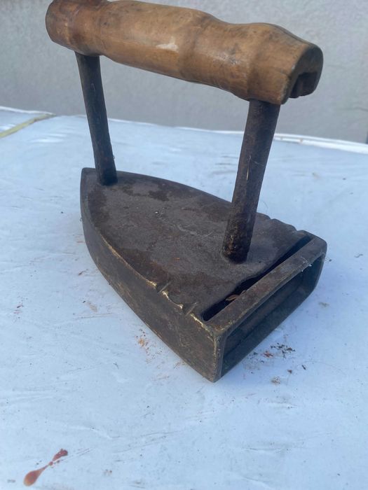 Stare zabytkowe żelazka