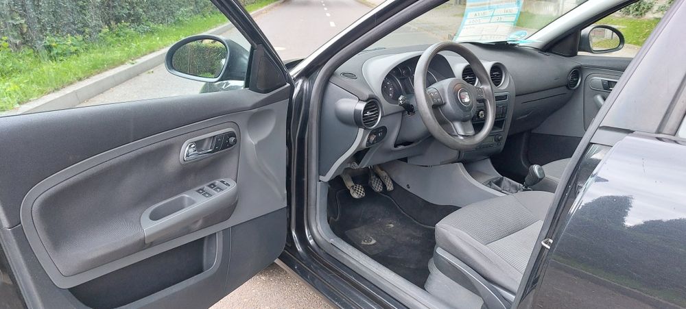 Seat Ibiza Miejskie Auto CENA OSTATECZNA