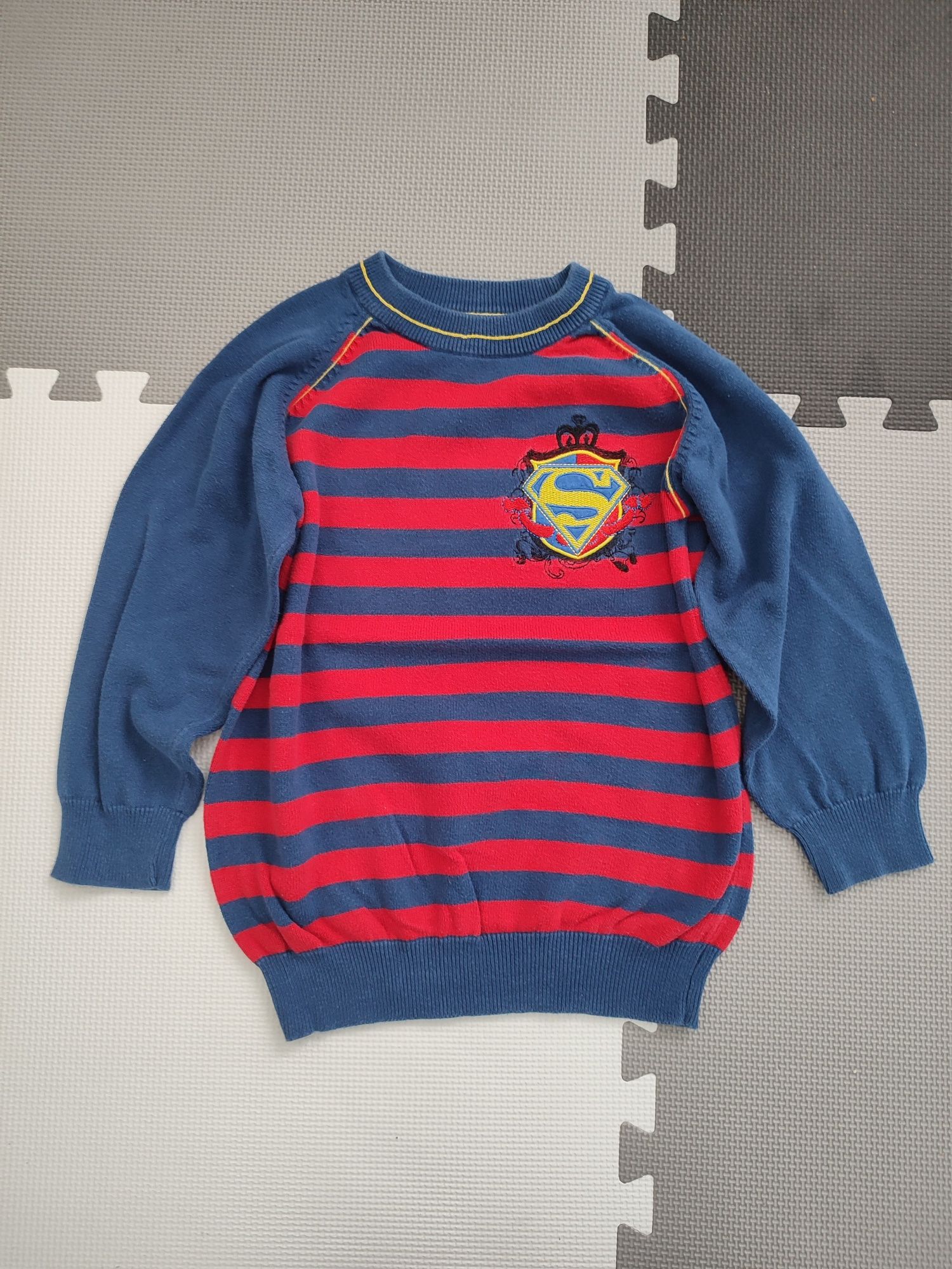 Sweter sweterek 116/122 Superman