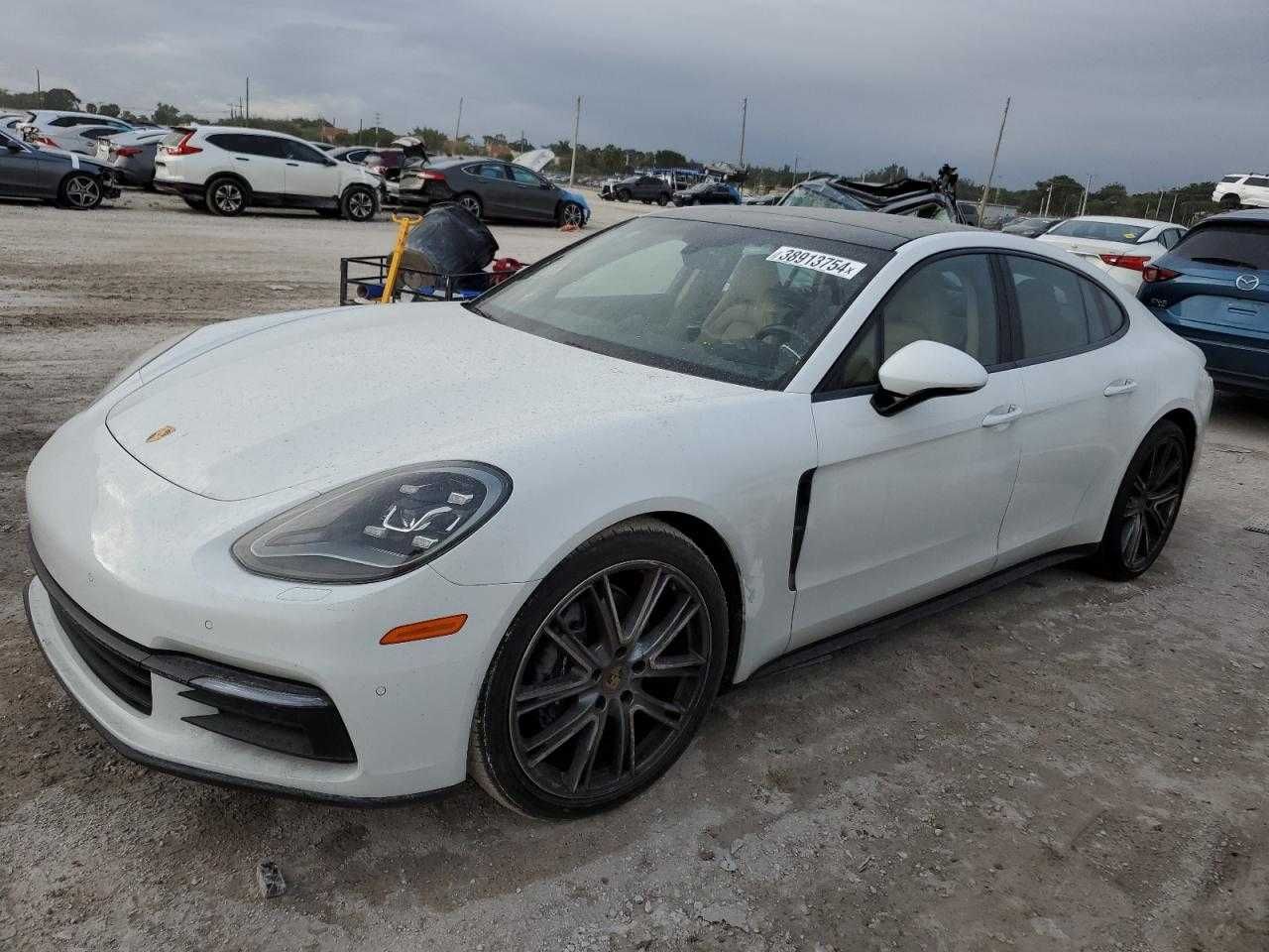 2018 Porsche Panamera 4 IAAI