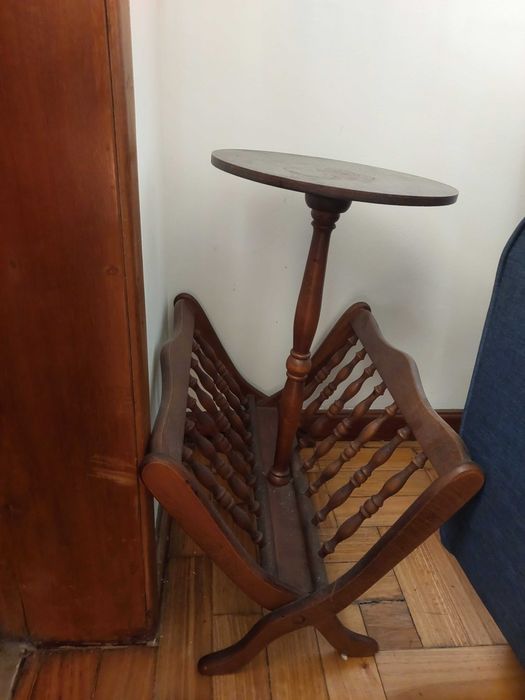 Porta revistas mesa apoio retro nogueira