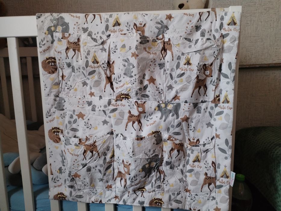 Organizer na łóżeczko