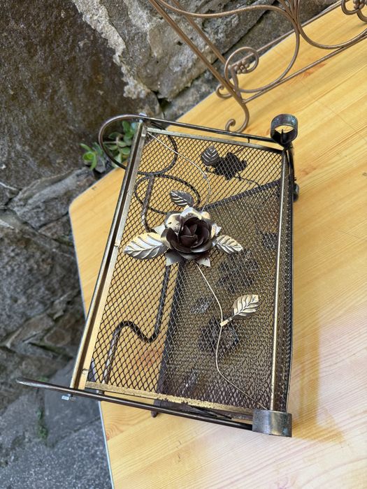 3 Peças de adorno antigas em ferro .