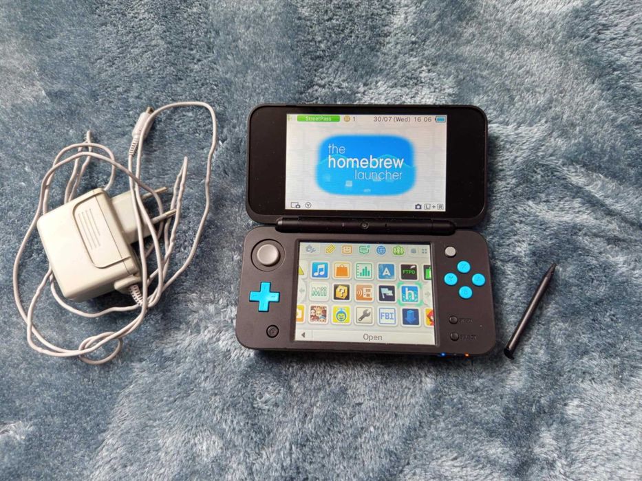 Nintendo New 2DS XL
