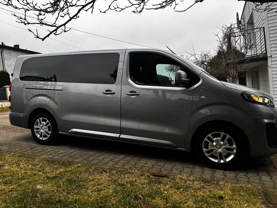Opel Vivaro 9 osobowy max , długi 2,0 diesel 60500 + Vat