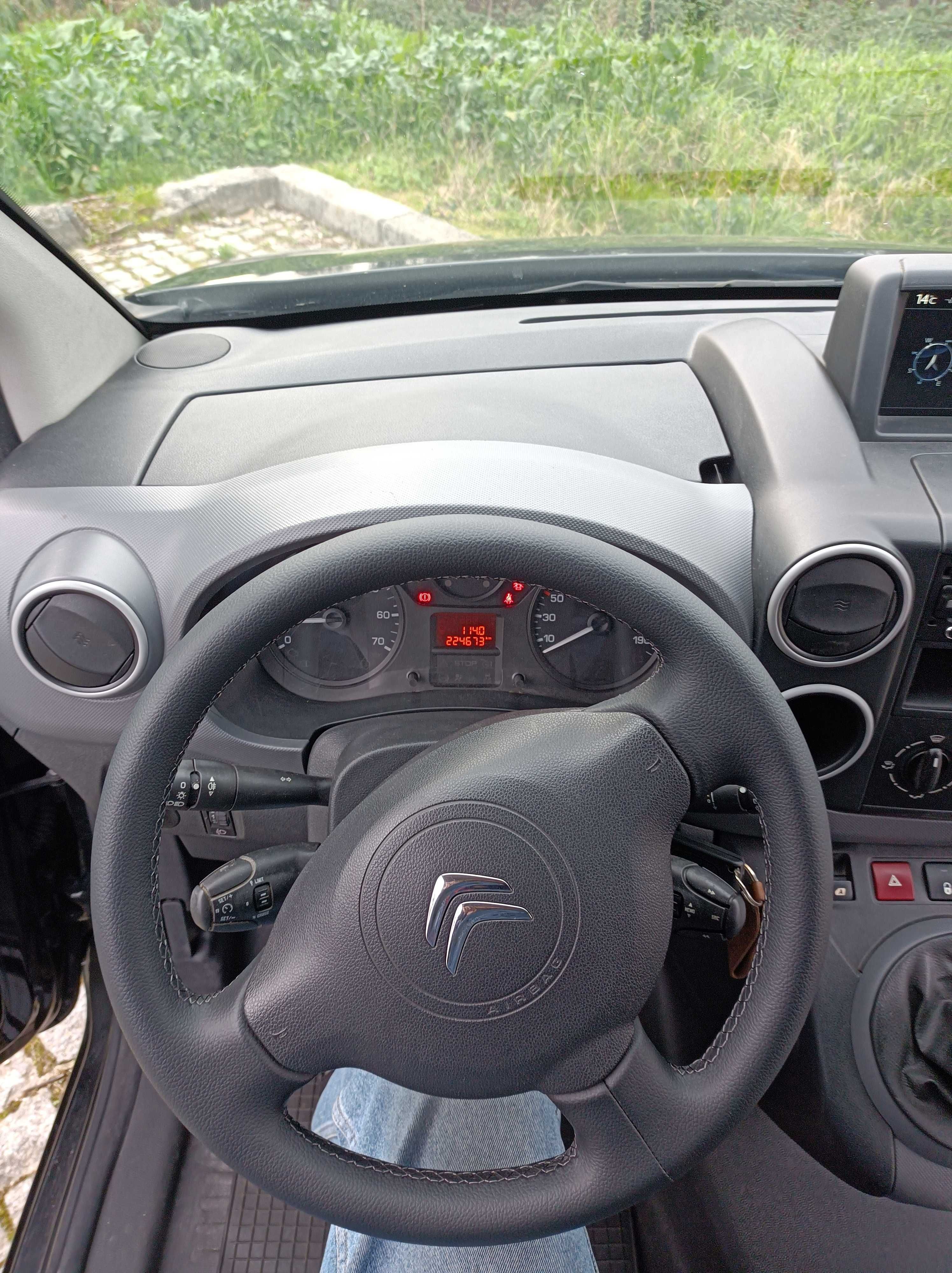 Citroen berlingo  em muito bom estado