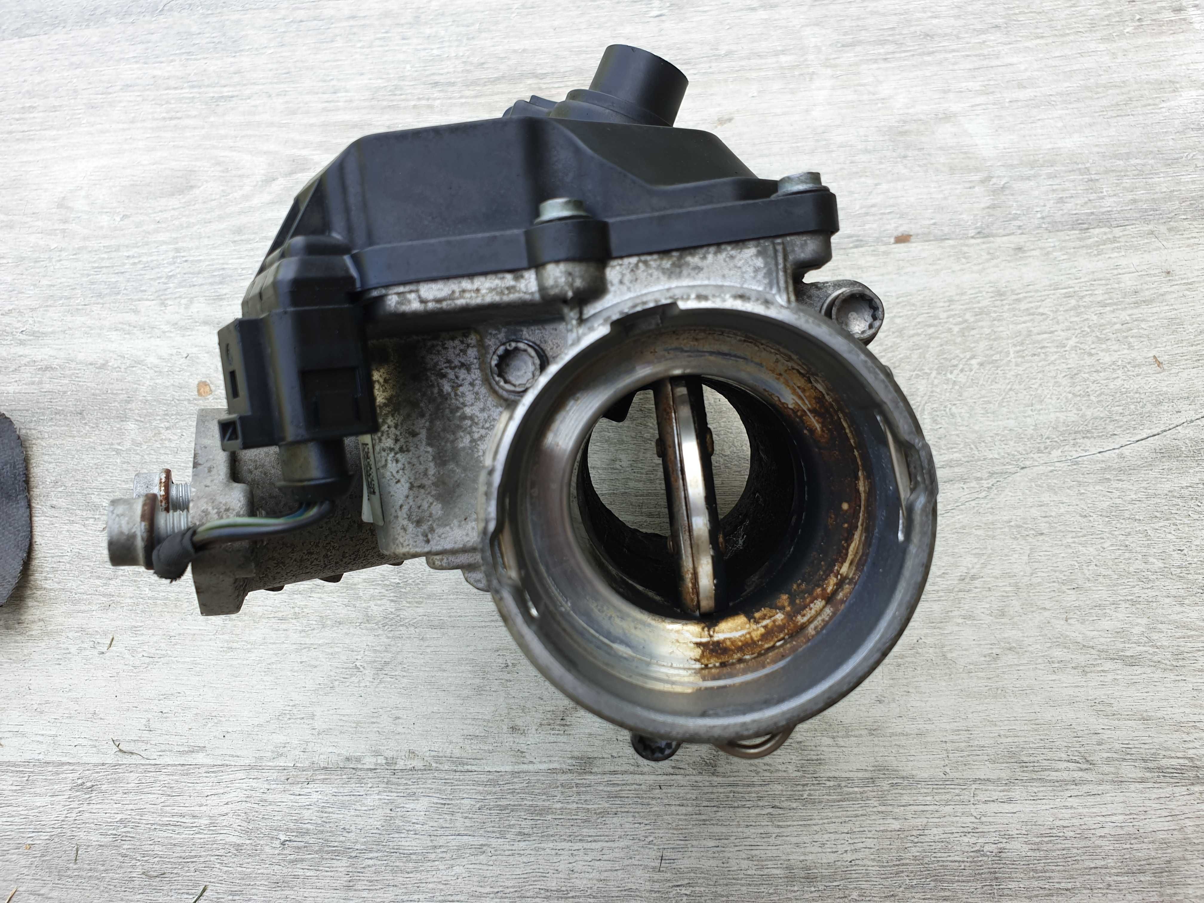 Audi A3 8P 1.9 TDI 105km Zawór egr przepustnica