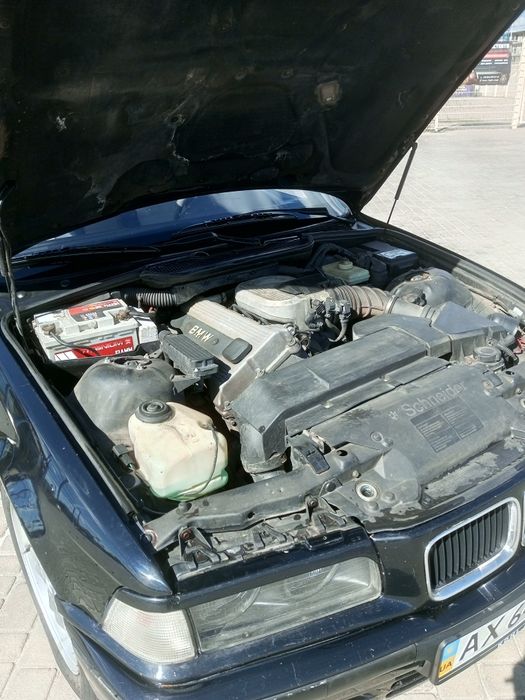 Продам BMW  е 36 компакт