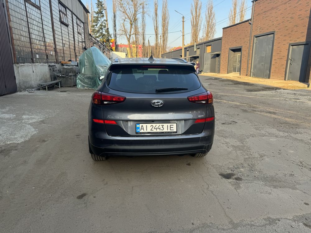 Продам автомобіль Хюндай Туксон