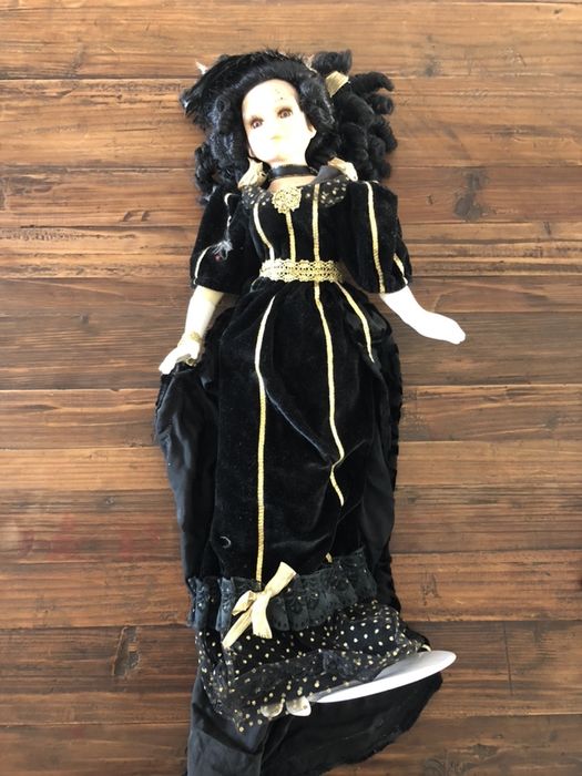 Bonecas de porcelana