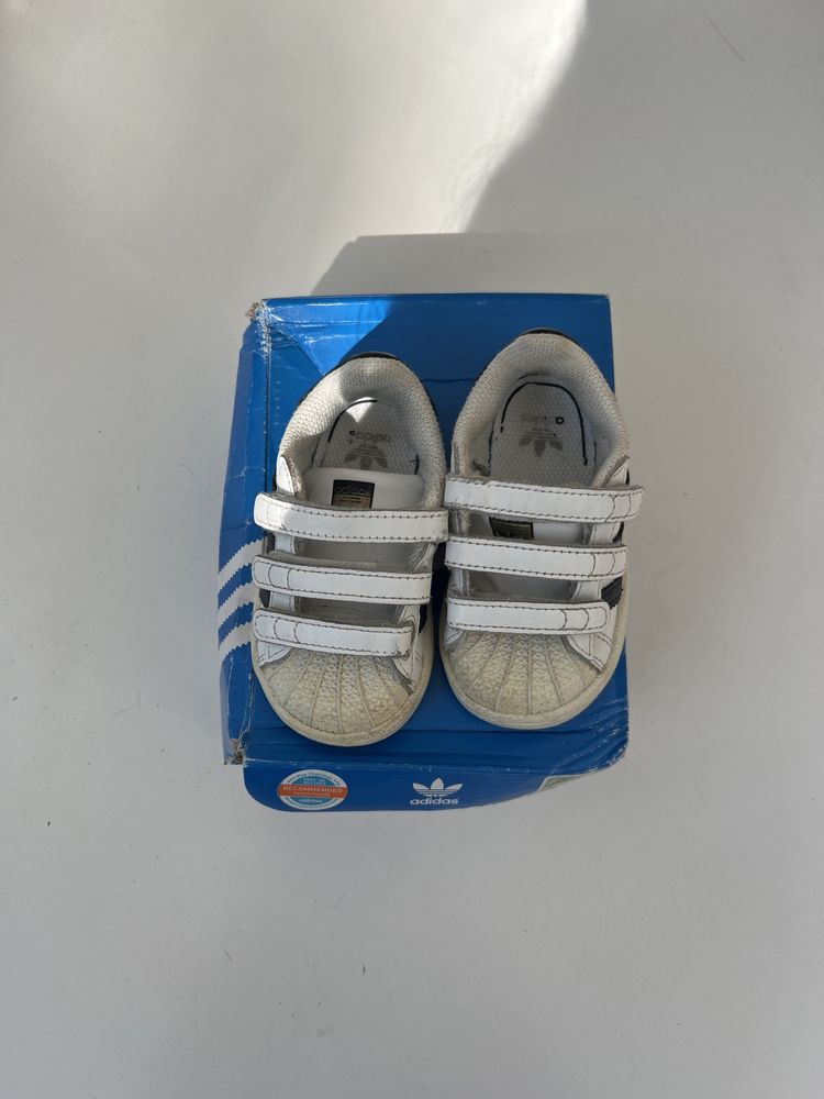 Buciki dziecięce Adidas Superstar, rozmiar 20